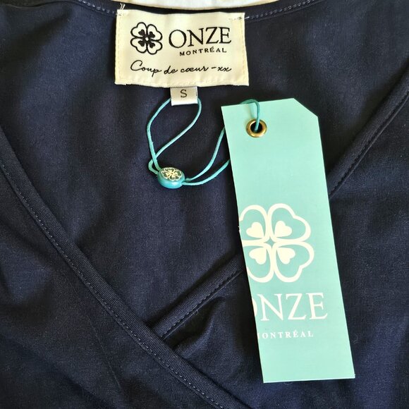 NWT ONZE MONTREAL Navy Blue & Red & White Striped Cuffs Dress Size Small - Picture 6 of 7